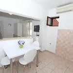 Διαμέρισμα Mirela