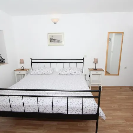 Apartment Mirela Rovinj