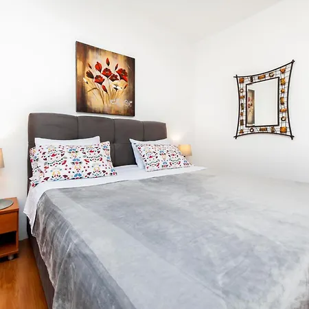 Mirela Apartamento Rovinj
