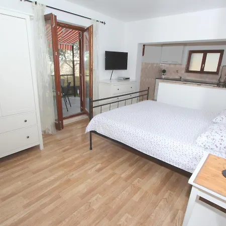 Apartamento Mirela *