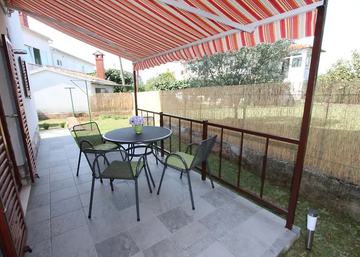 Mirela Apartamento