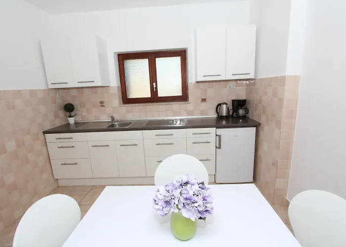 Mirela Apartamento *